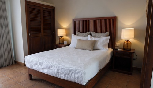1 CAMA MATRIMONIAL