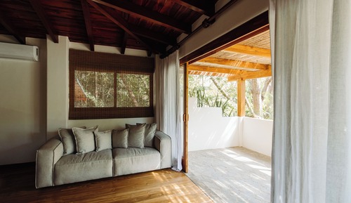 Honeymoon House, Ocean View