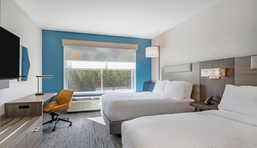 Standard Room, 2 Queen Beds (Mobility, Accessible Tub)