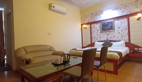 Signature Room