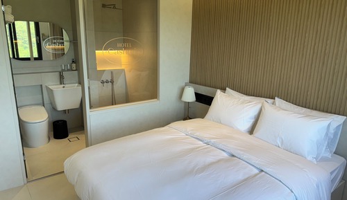 Double Room, Mountain View