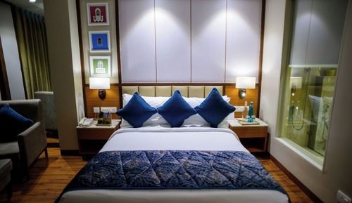 Deluxe Room, 1 King Bed