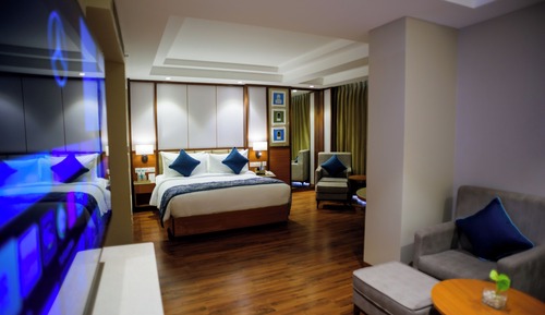 Deluxe Room, 1 Queen Bed