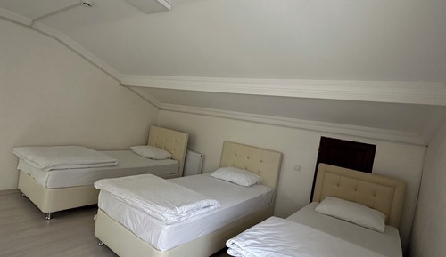 Deluxe Condo, Mountain View