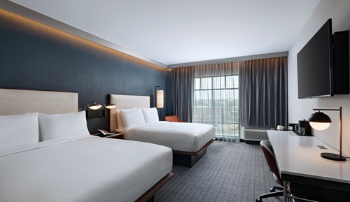 Room, 2 Queen Beds, Accessible Bathtub