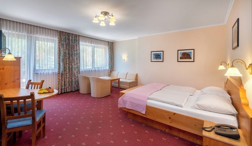Junior Studio Suite