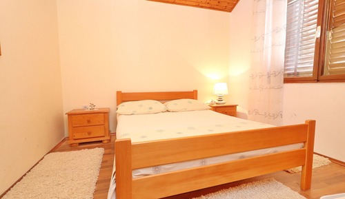 Apartment (One Bedroom Apartment with Balcony an)