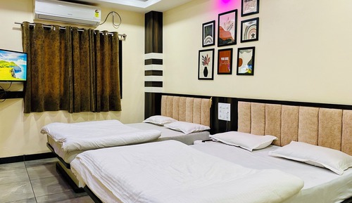 Deluxe Double Room, City View