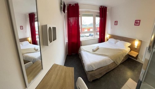 Economy Room