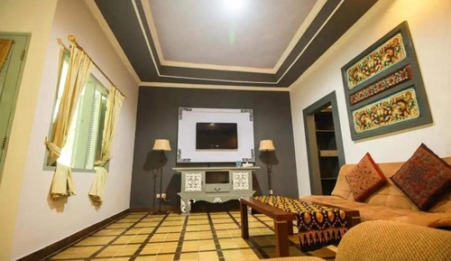 Deluxe Suite