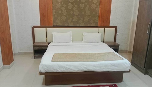 Super Deluxe Room