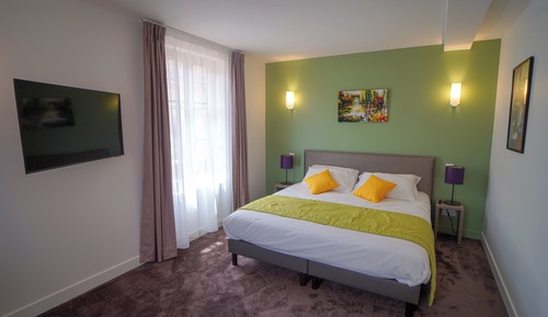 Family Triple Room, Courtyard View
