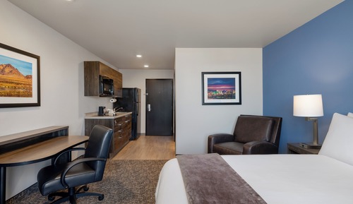 Room, 1 Queen Bed, Mobility Accessible (Hearing Impaired Roll in shower)