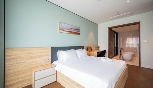 Deluxe Apartment, 3 Bedrooms, Balcony, City View