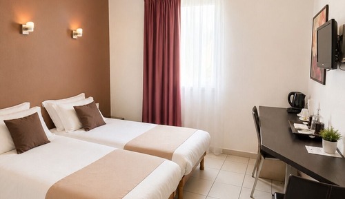 Standard Twin Room