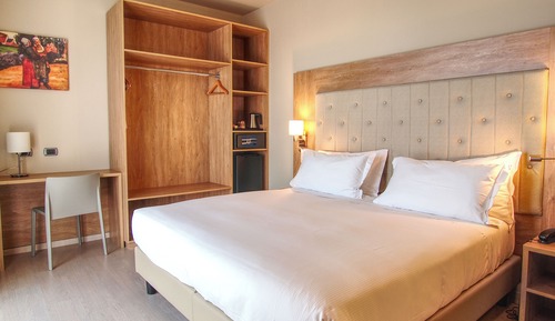 Classic Double/Twin Room, Accessible
