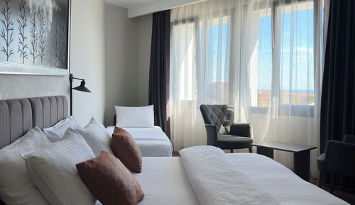 Deluxe Triple Room, Non Smoking