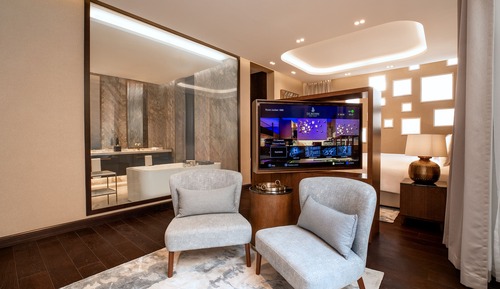The Luxe Villa, 2 Bedroom, with Private Pool, Private Cinema and Butler Service