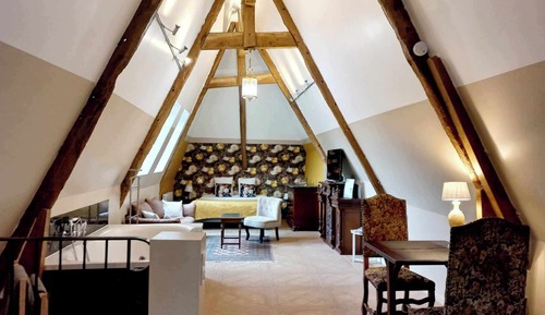 Deluxe Loft