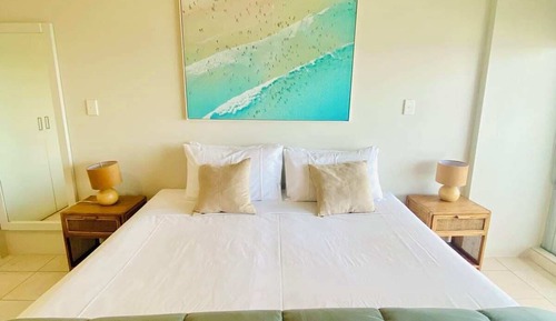 1 Bedroom Deluxe Apartment