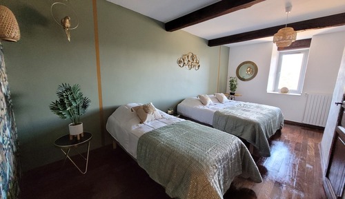 Comfort Triple Room, Ensuite, Courtyard View (La Zénitude)