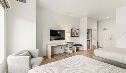 Standard Room, 2 Queen Beds, Non Smoking (Premium View)