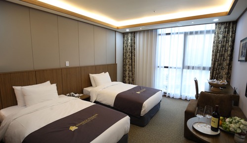 Deluxe Twin Room