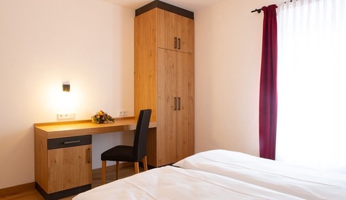 Deluxe Single Room