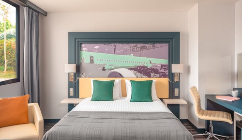Premium Room, 1 Queen Bed (Top Floor)