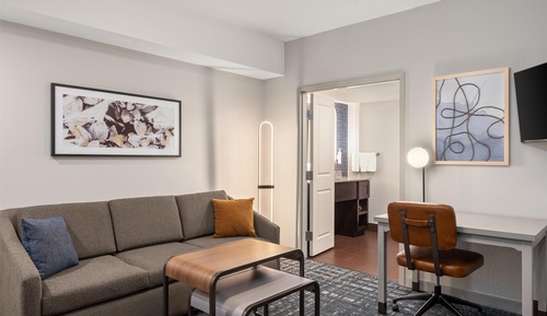 Suite, 1 King Bed, Accessible, Non Smoking (Hearing)