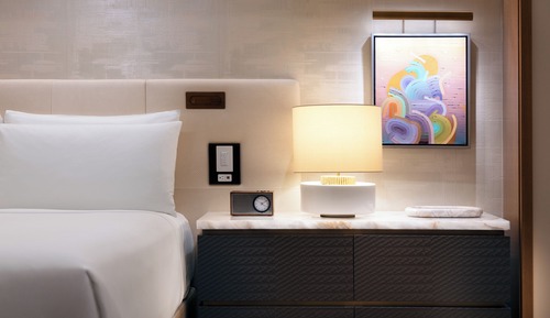 Strip Suite - 2 Bedroom - NEWLY REMODELED