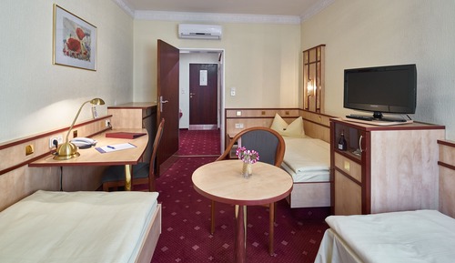 Comfort Triple Room