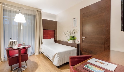 Single Room, Accessible