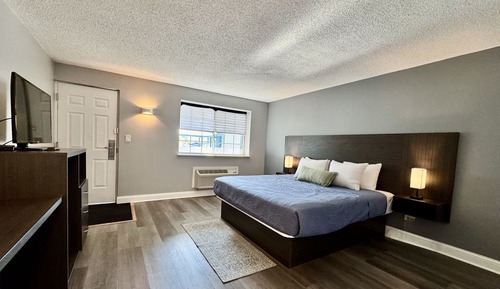 Deluxe Single Room