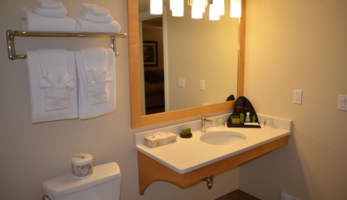 Classic Room, 2 Queen Beds, Lakeview - No Pets