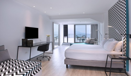 Executive Quadruple Room, Sea View