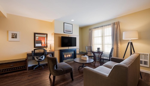 Suite, 1 King Bed with Sofa bed, Accessible, Non Smoking