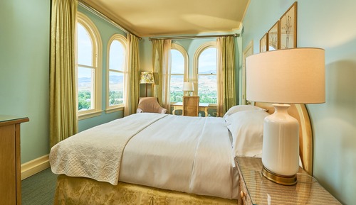 Deluxe Room, 1 Queen Bed, City View