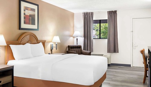 1 Queen Bed, Non Smoking