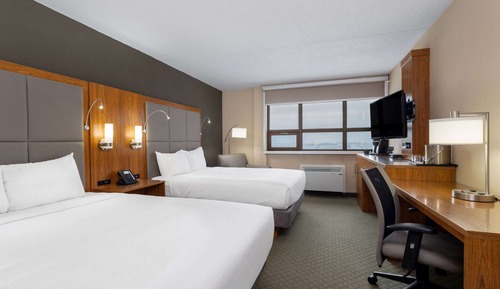 Deluxe Room, 2 Queen Beds, Non Smoking
