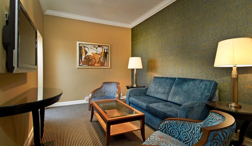 Suite, 1 Queen Bed