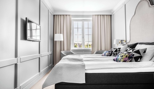 Standard Room, 1 King Bed, Sea View
