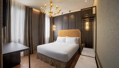 Classic Double or Twin Room