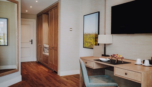 Elegant Nature Room with side lake view