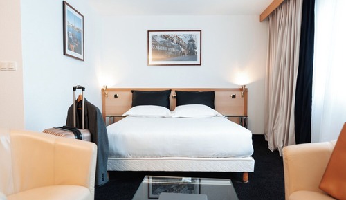 Economy Double Room, 1 Queen Bed (First)