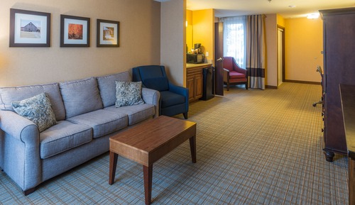 Suite, 1 King Bed, Non Smoking (Upgrade)