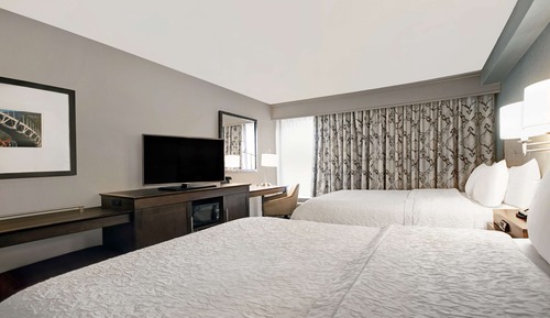 Room, 2 Queen Beds, Accessible, Non Smoking