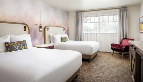 Room, 2 Queen Beds, City View
