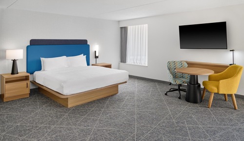 Executive Room, 1 King Bed, Non Smoking, Refrigerator & Microwave (Wet Bar)