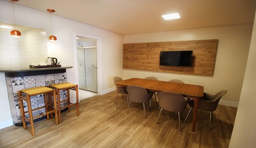 Suite, 1 Bedroom, Sea View (Meeting Area)
